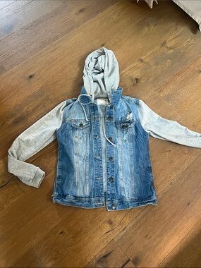 Life In Progress Distressed Denim Jacket with Gray Hoodie Size S NEW !!!